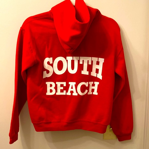 Martha’s Vineyard red hoodie - Picture 1 of 5